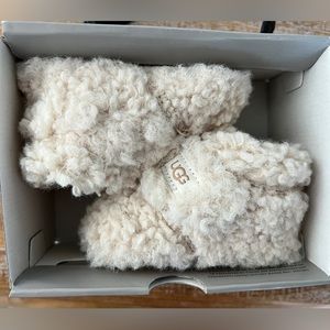 Infant Ugg Crib Shoes - Bixbee